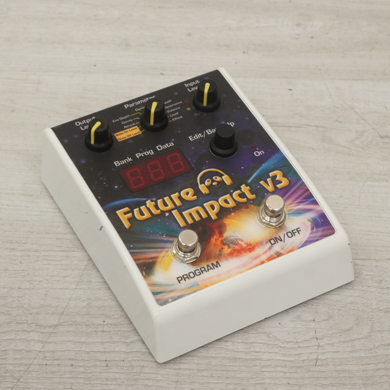 Used Future Impact V3 Synthesizer Pedal