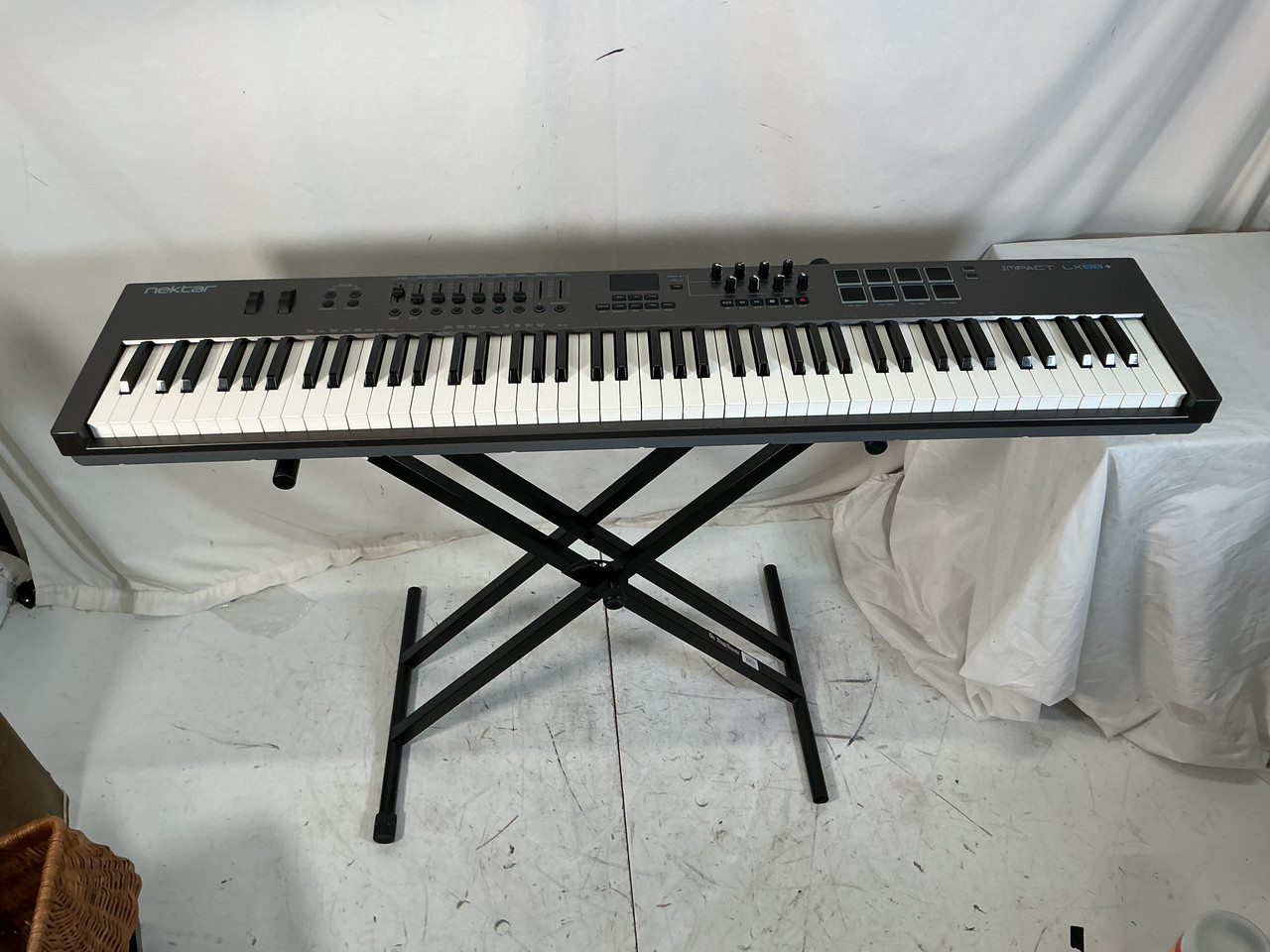 Used Nektar IMPACT LX88+ 88-Key Controller 88-key