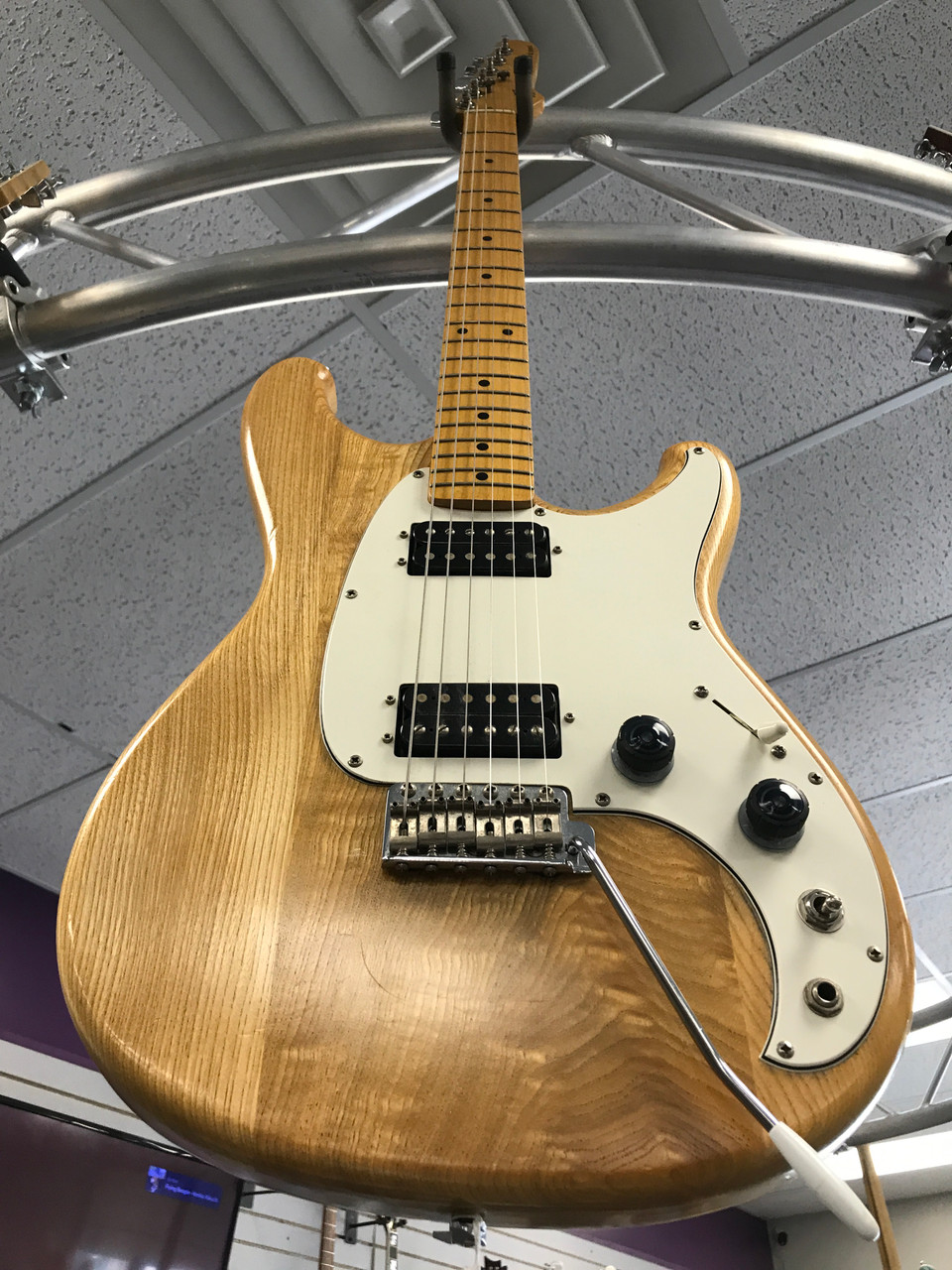 Used Ibanez ROADSTAR II SERIES Vintage Double Cutaway Electric