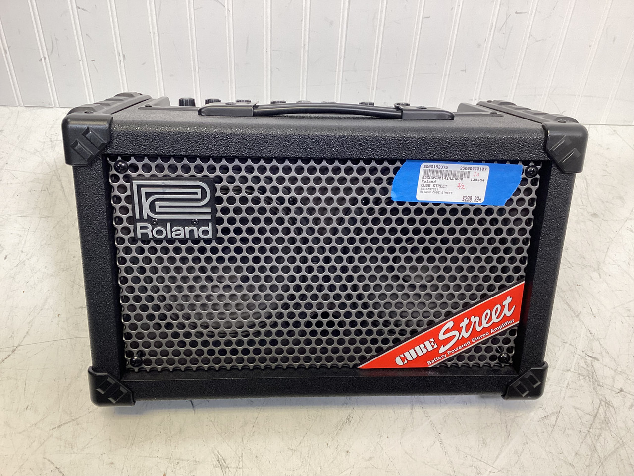 Used Roland CUBE STREET Solid State Guitar Combo Other