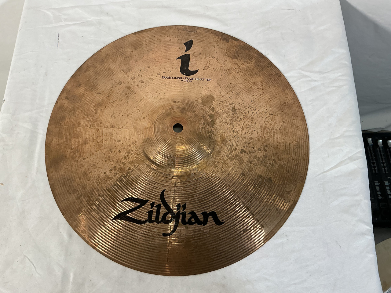 Used Zildjian 14 IN TRASH CRASH HI HAT TOP Crash Cymbal 14