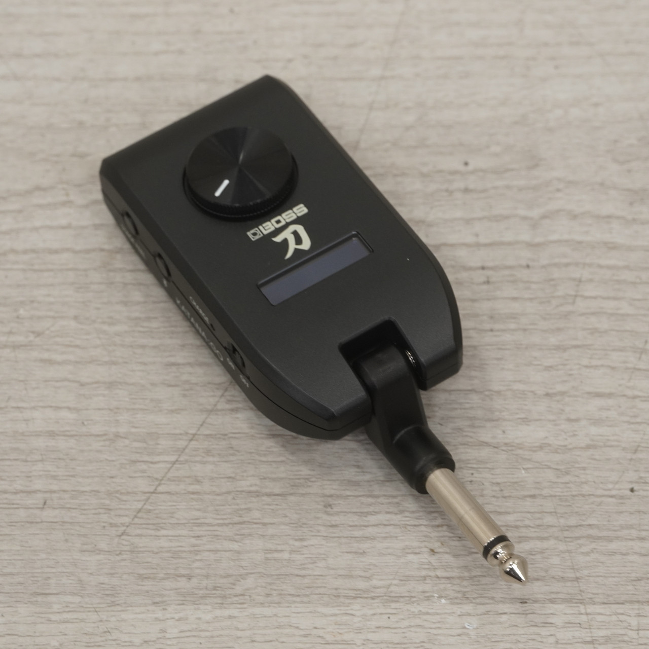 BOSS KATANA GO 第１世代 BOSS Katana:Go Mini Guitar Headphone Amp Black | Guitar Center