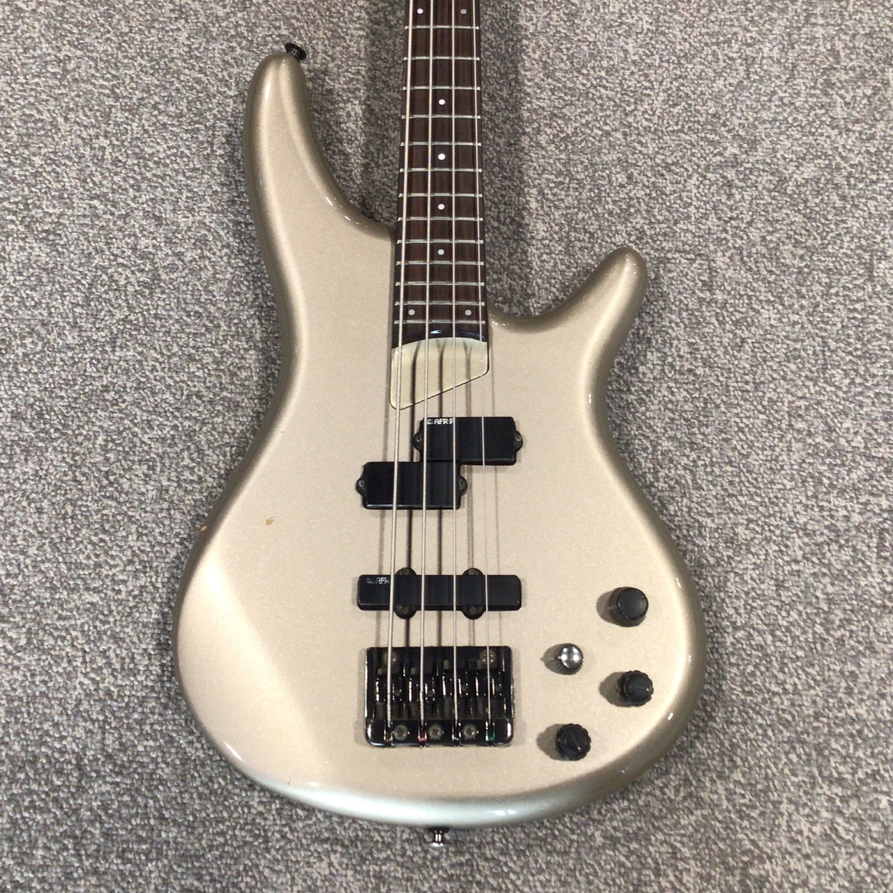 日本製 Fシリアル IBANEZ SR800 ベース ジャンク 日本製 Fシリアル IBANEZ SR800 ベース ジャンク 日本製 F