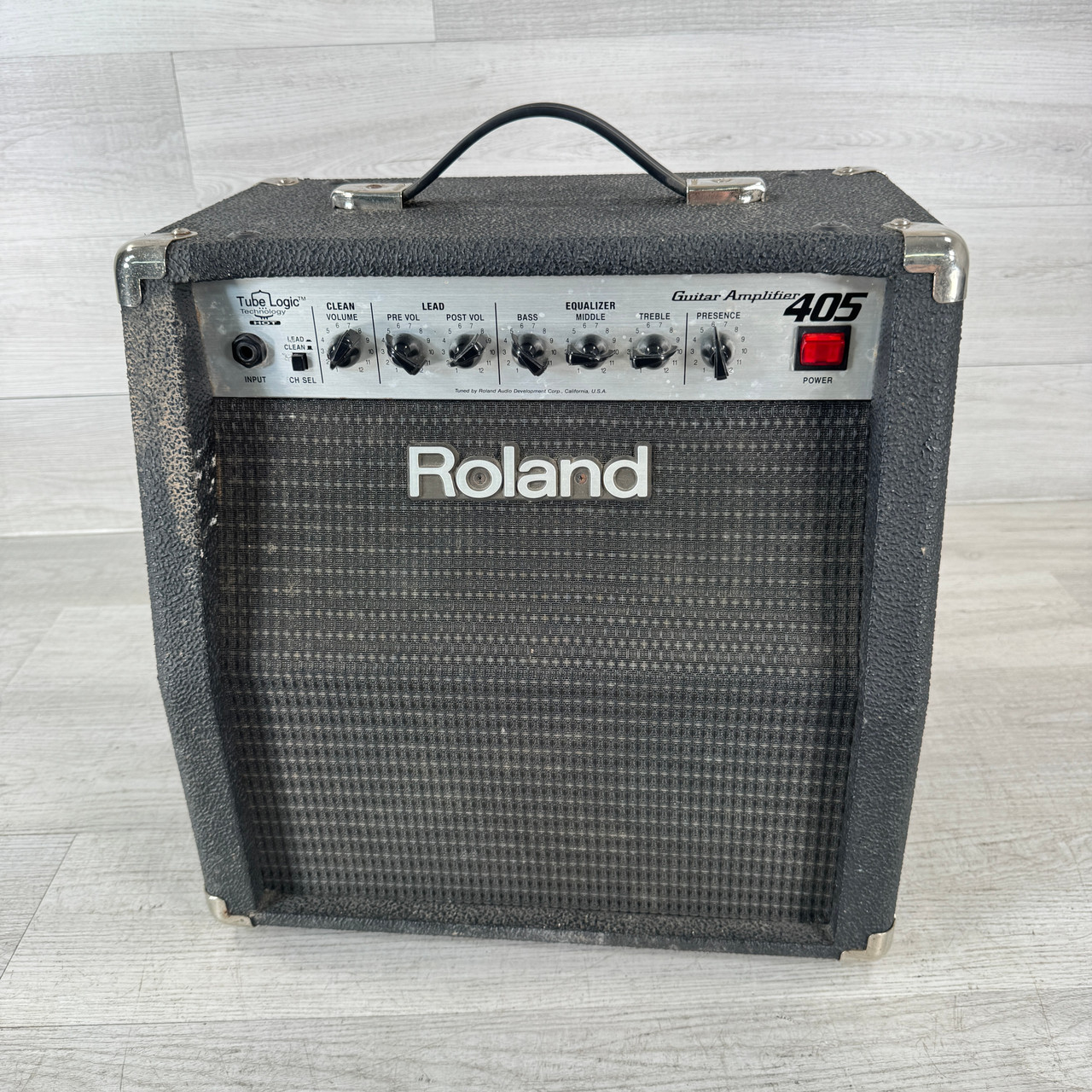 Used Roland GC-405 - 4 x 5-inch 40-watt Guitar Combo Amplifier