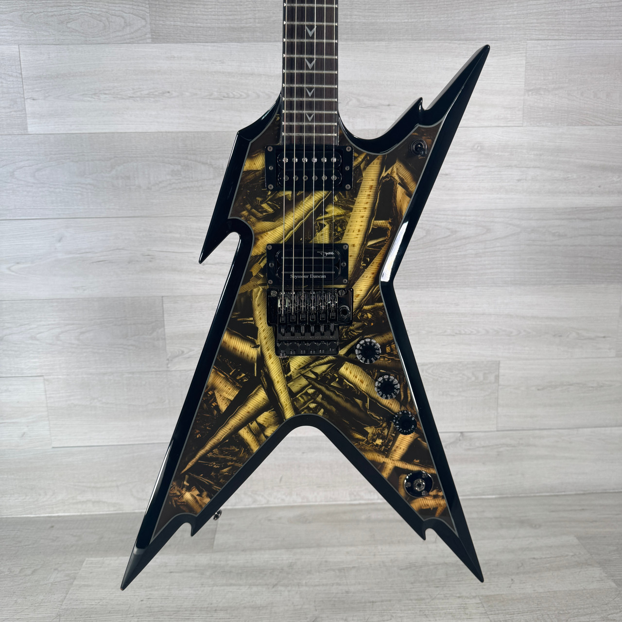 Dimebag Darrell Dime V ギター 2007 Dean Dimebag Darrell Signature Razorback V Black/Yellow