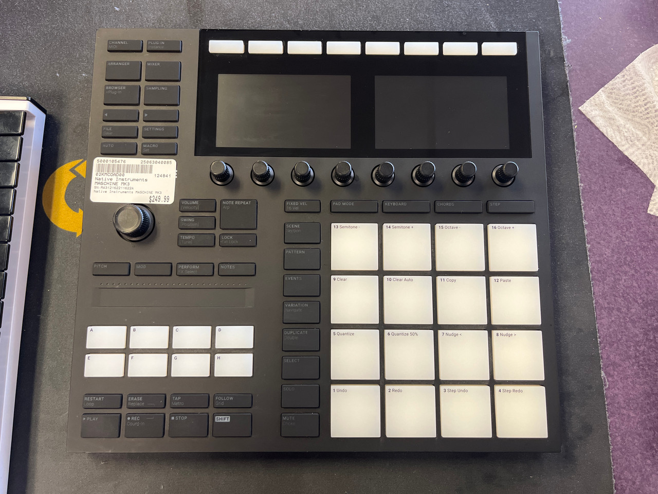 MASCHINE MK3 Maschine MK3 - zZounds Spotlight | zZounds