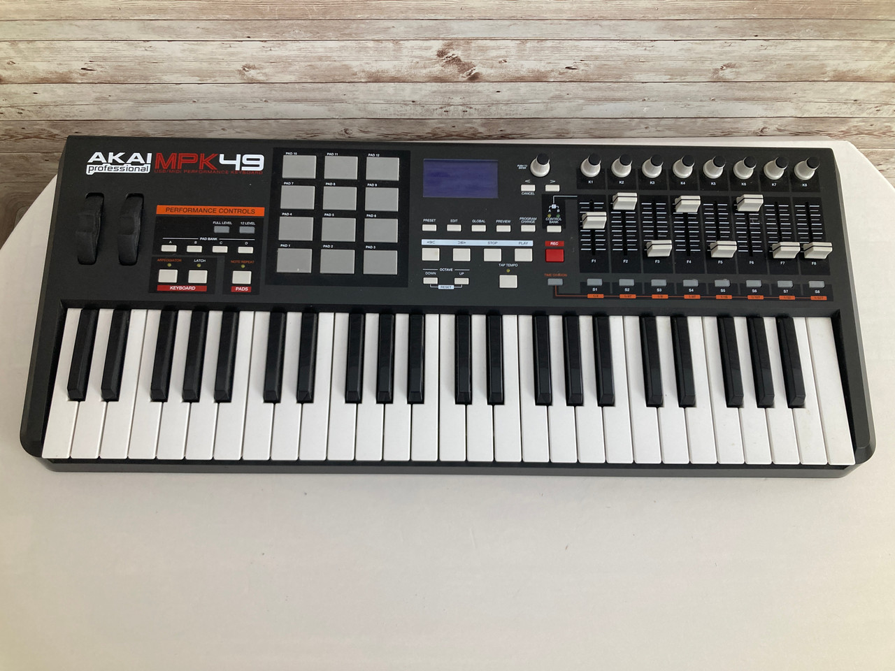Used Akai MPK49 CONTROLLER 49-Key Controller 49-Key