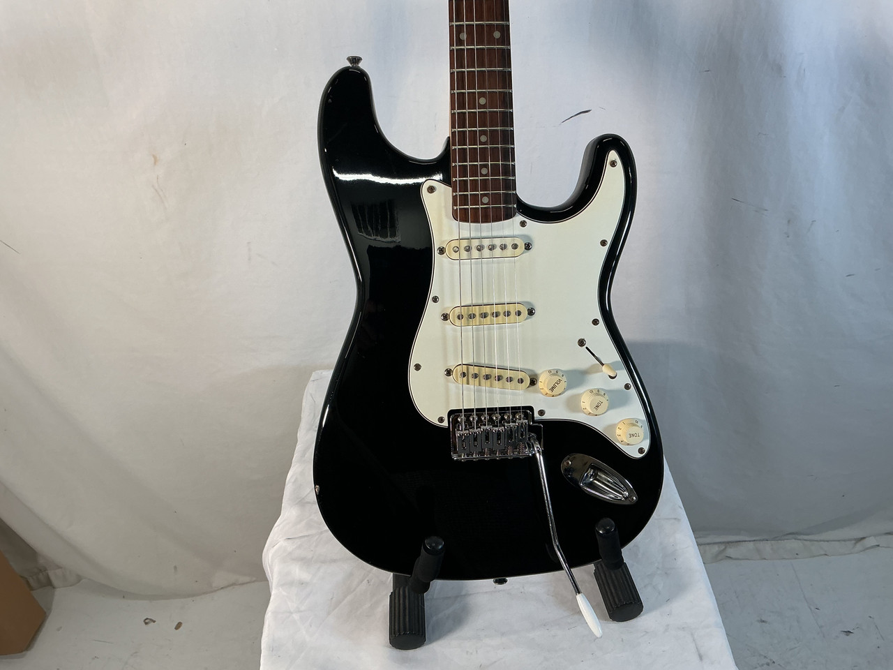 Used Rok Axe BLACK S-TYPE S Type Electric Guitar Black 6-String