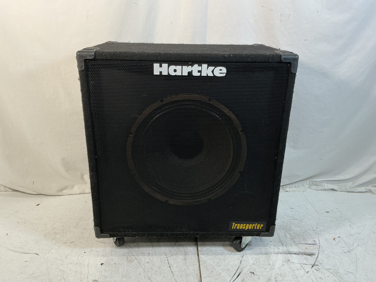 Used Hartke TRANSPORTER 115 1 x 15 Bass Guitar Cabinet 1 x 15