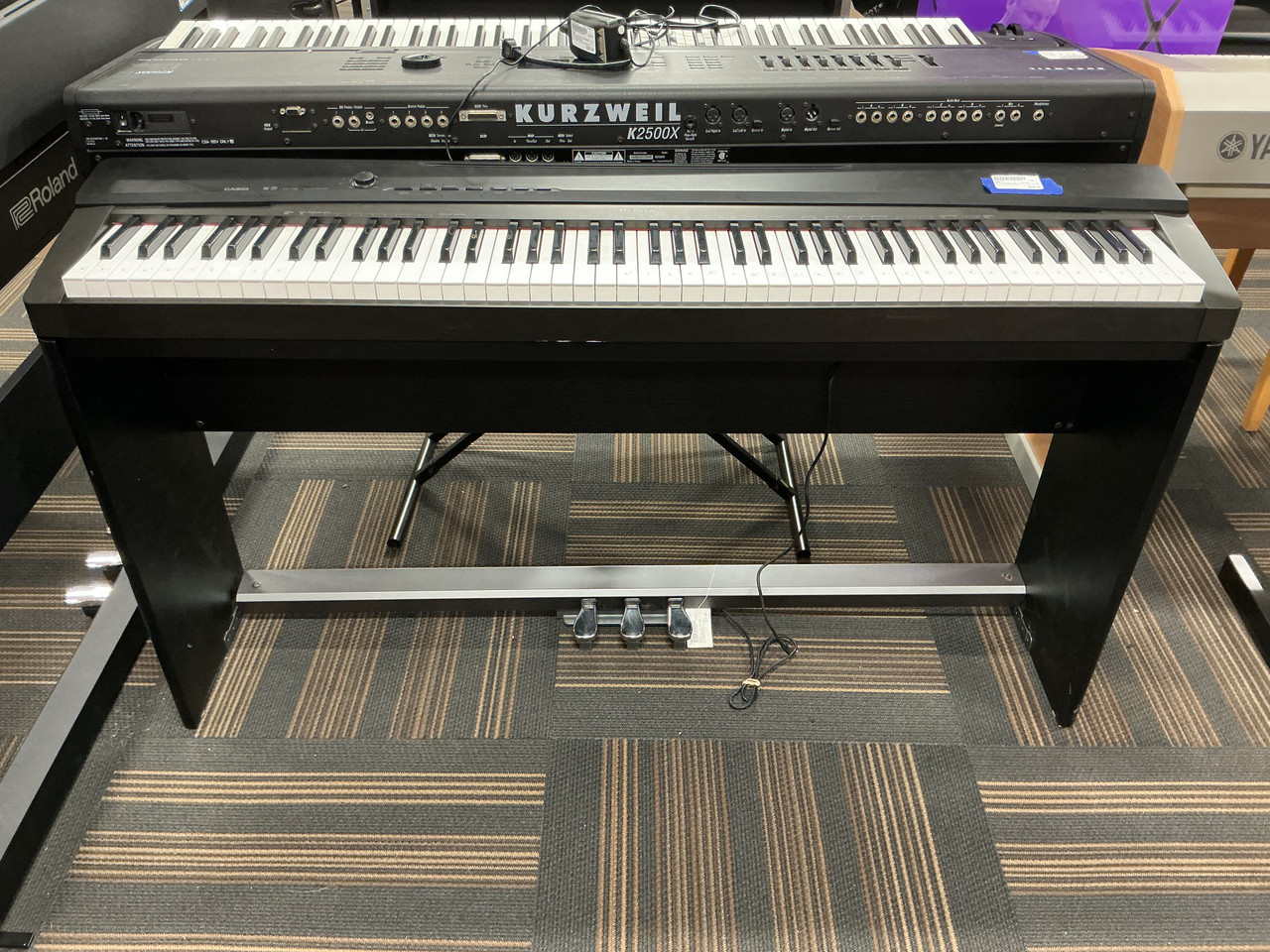 Used Casio PRIVIA PX-135 W/STAND 88-Key Keyboard 88-key