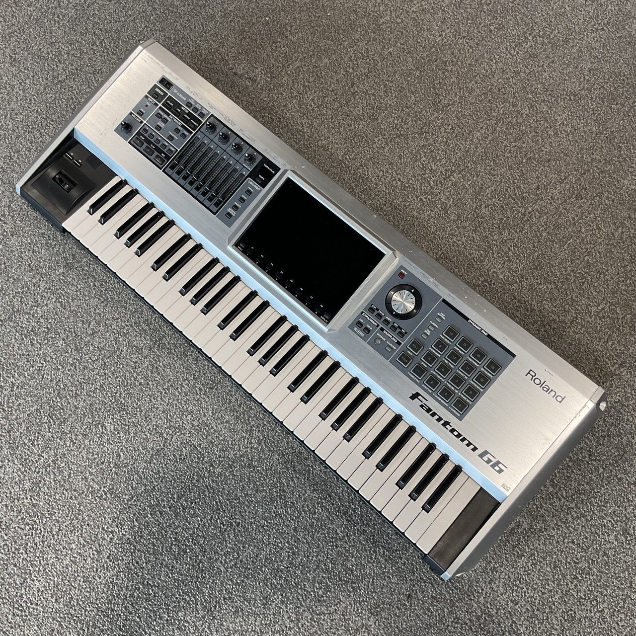 Used ROLAND FANTOM G6 Synthesizer