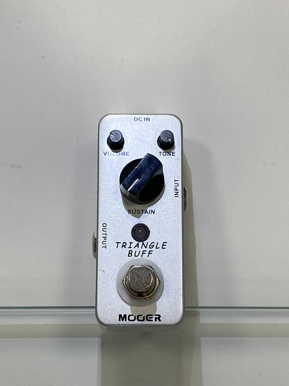 Used Mooer TRIANGLE BUFF MOOER FUZZ PEDAL Fuzz Pedal