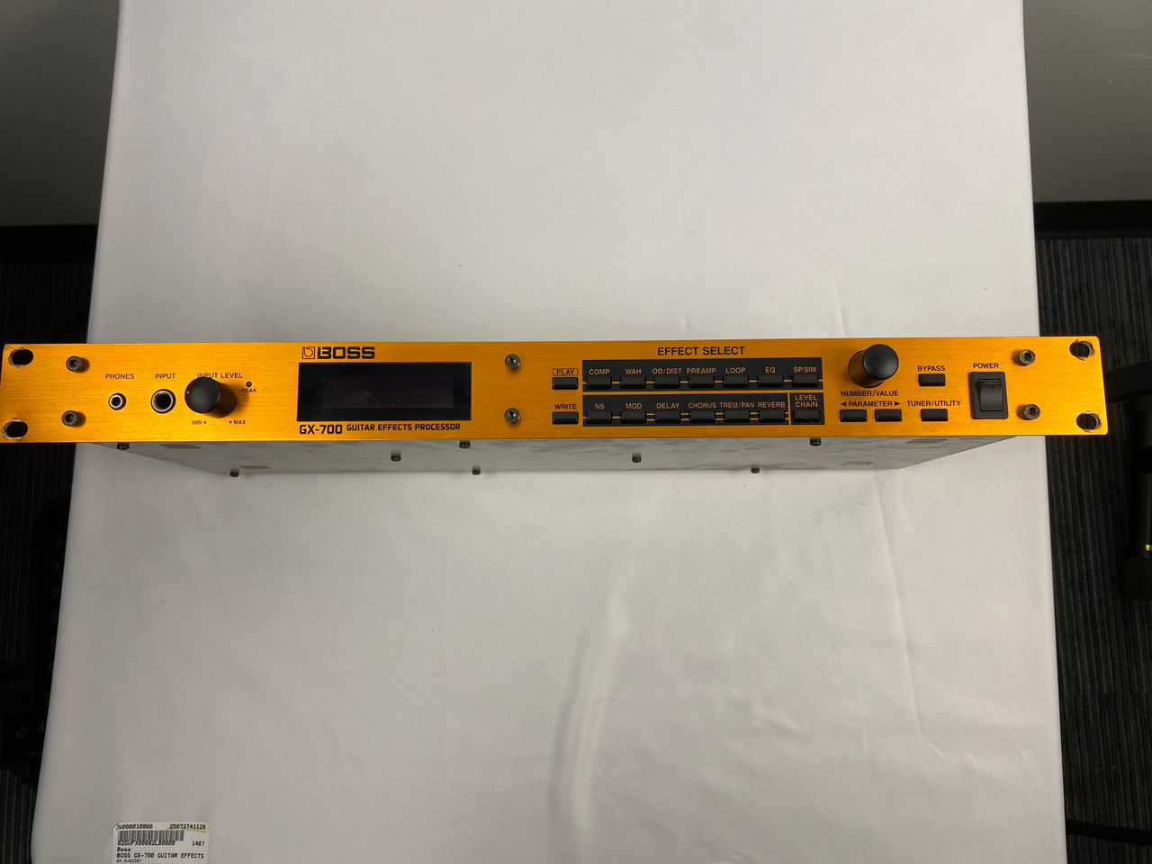 Used Boss BOSS GX-700 GUITAR EFFECTS W/ TUNER Rackmount Amp