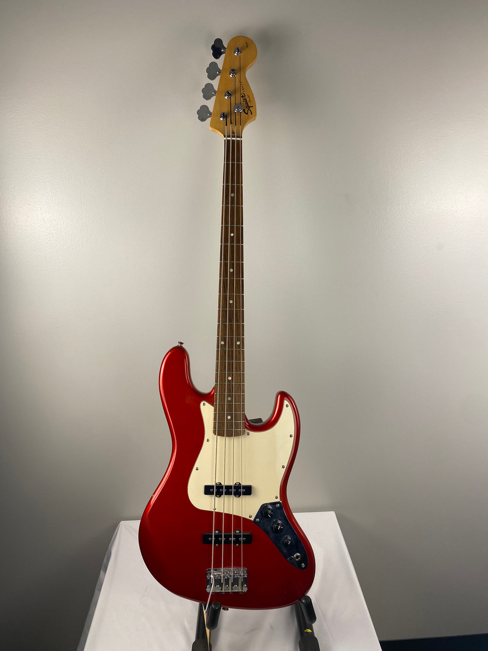 Used Squier FENDER STANDARD J-BASS RED J Type Bass Guitar Red 4-String