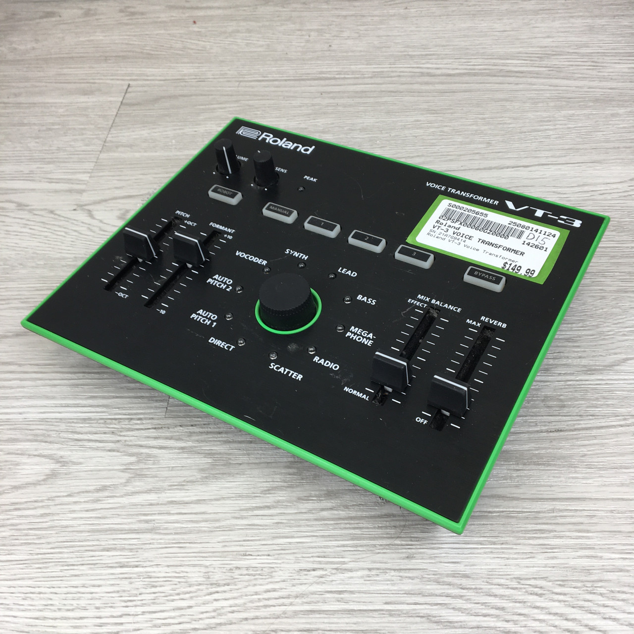 Used Roland VT-3 VOICE TRANSFORMER Pro Sound Effects Unit