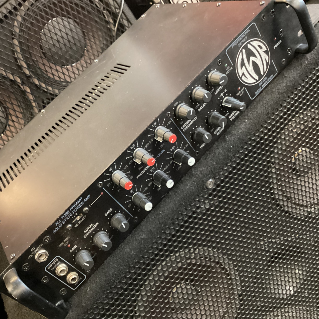 Used SWR SM-900 Rackmount Bass Amplifier Head