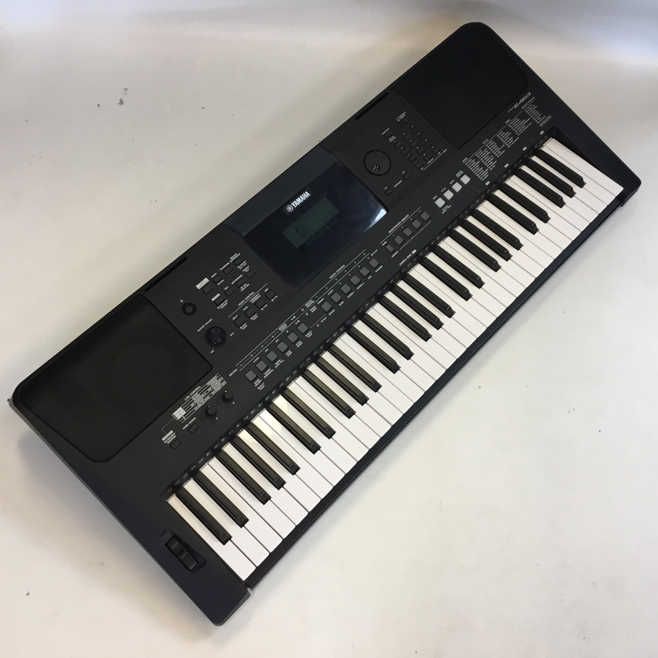Used Yamaha PSR E463 61-Key Keyboard 61-Key