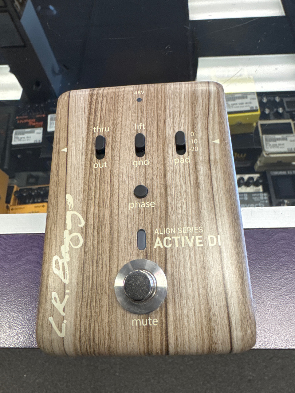Used LR BAGGS ALIGN SERIES ACTIVE DI Guitar Effects Pedal Used LR BAGGS ALIGN SERIES ACTIVE DI Guitar Effects Pedal