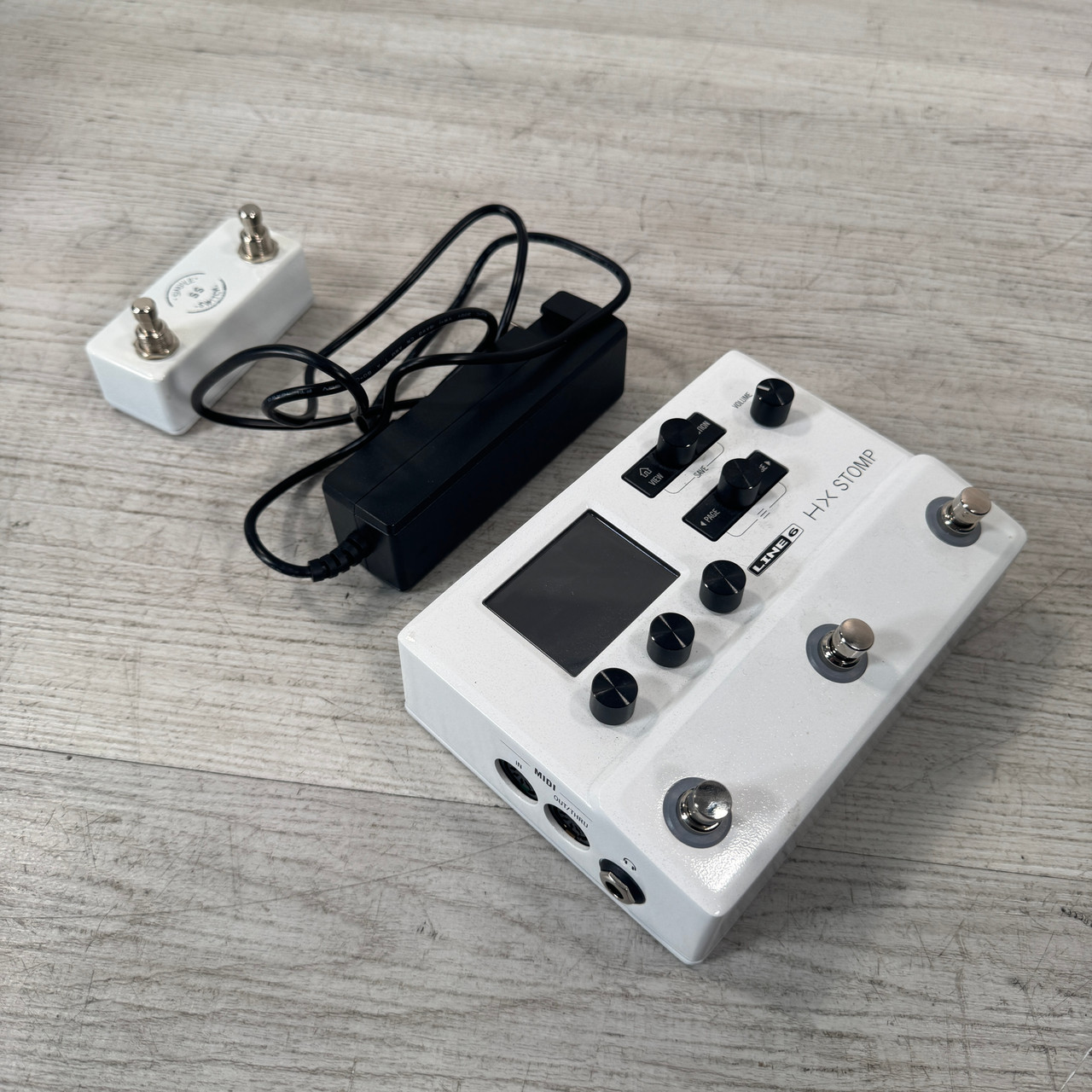 Used Line 6 HX Stomp - Guitar Multi-effects Floor Processor - White