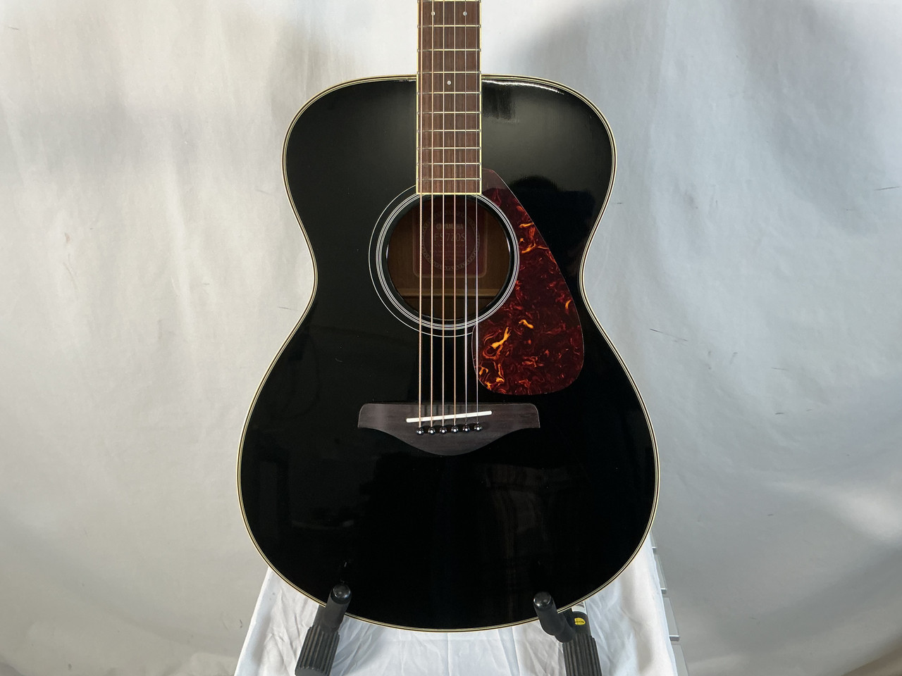 Used Yamaha FS720S Solid Top Acoustic Guitar Black
