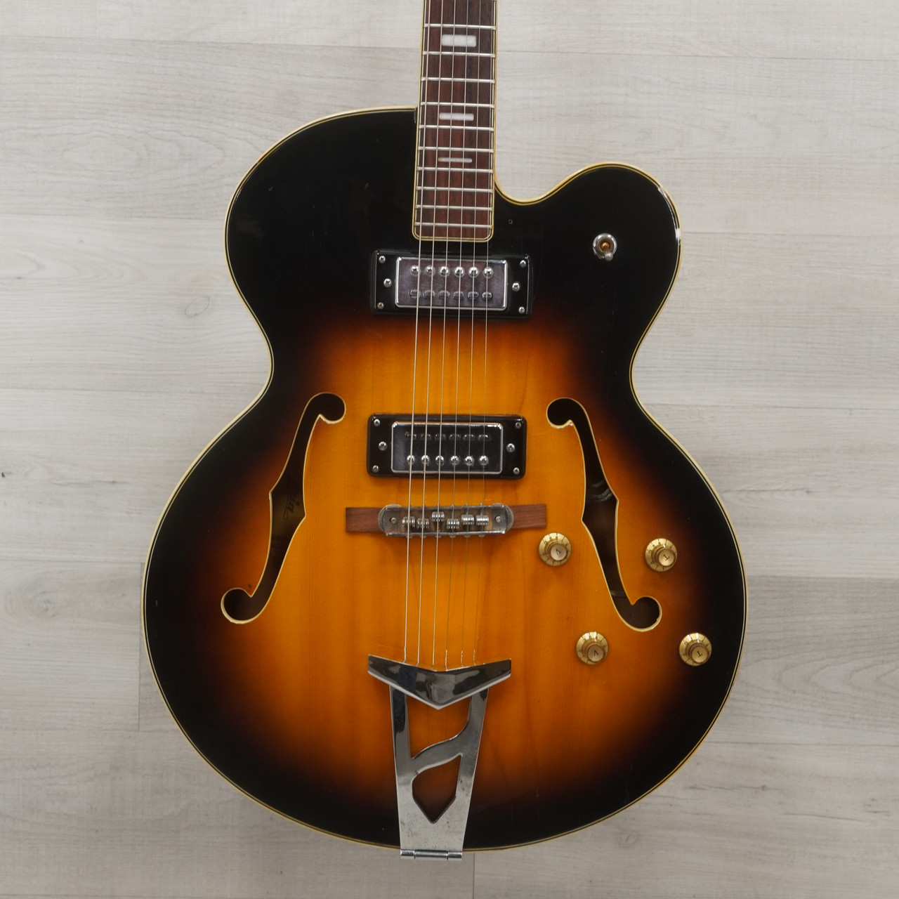 Used Aria 1262 Semi-Hollow Electric Guitar Sunburst 6-String