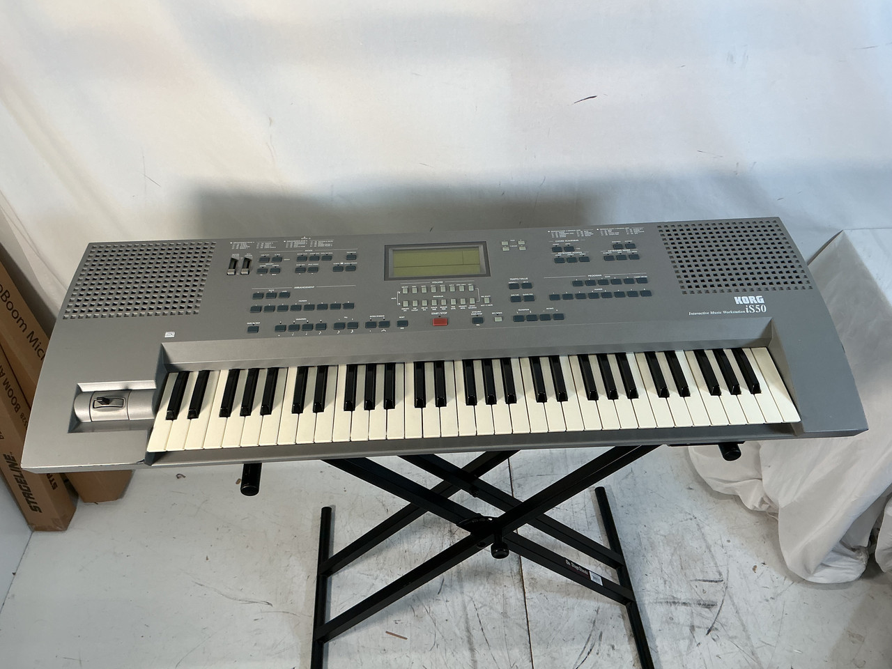 Used Korg IS50 Vintage 61-Key Synthesizer 61-Key