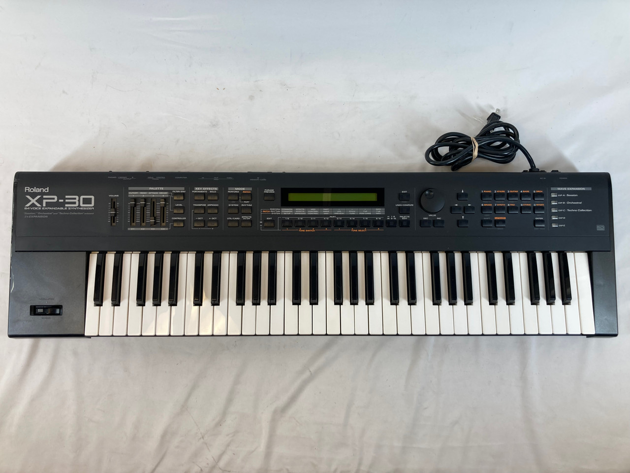 Used Roland XP-30 Synthesizer