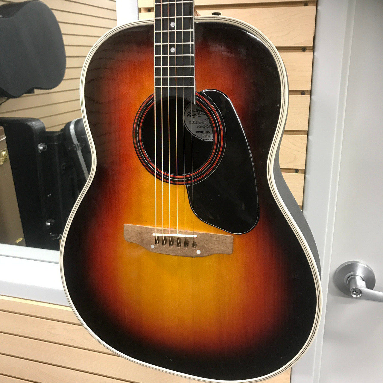 Used Applause AA14-1 Vintage Laminate Top Acoustic Guitar Sunburst