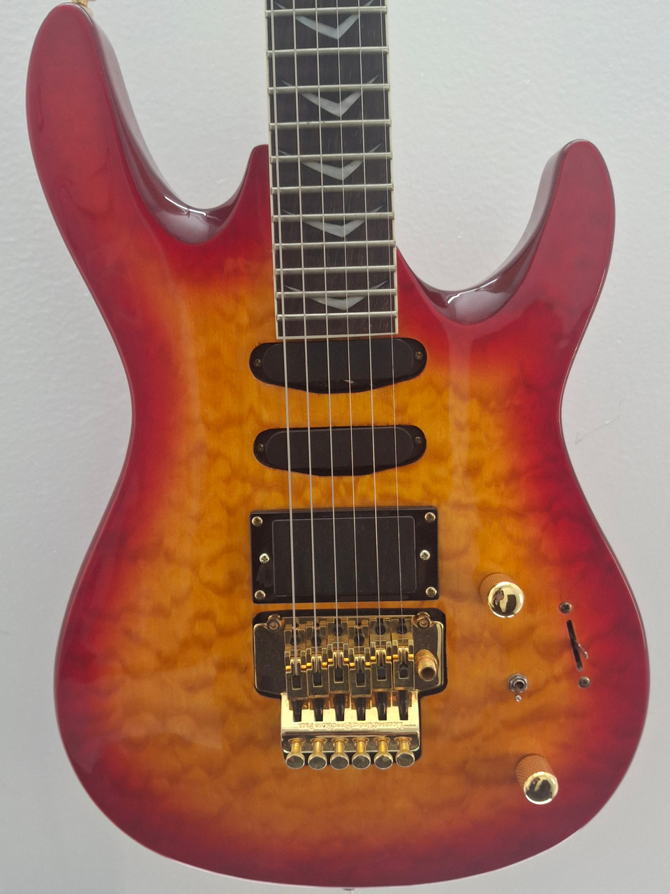 Used Samick KR 660 Electric Guitar Cherry Sunburst 6-String