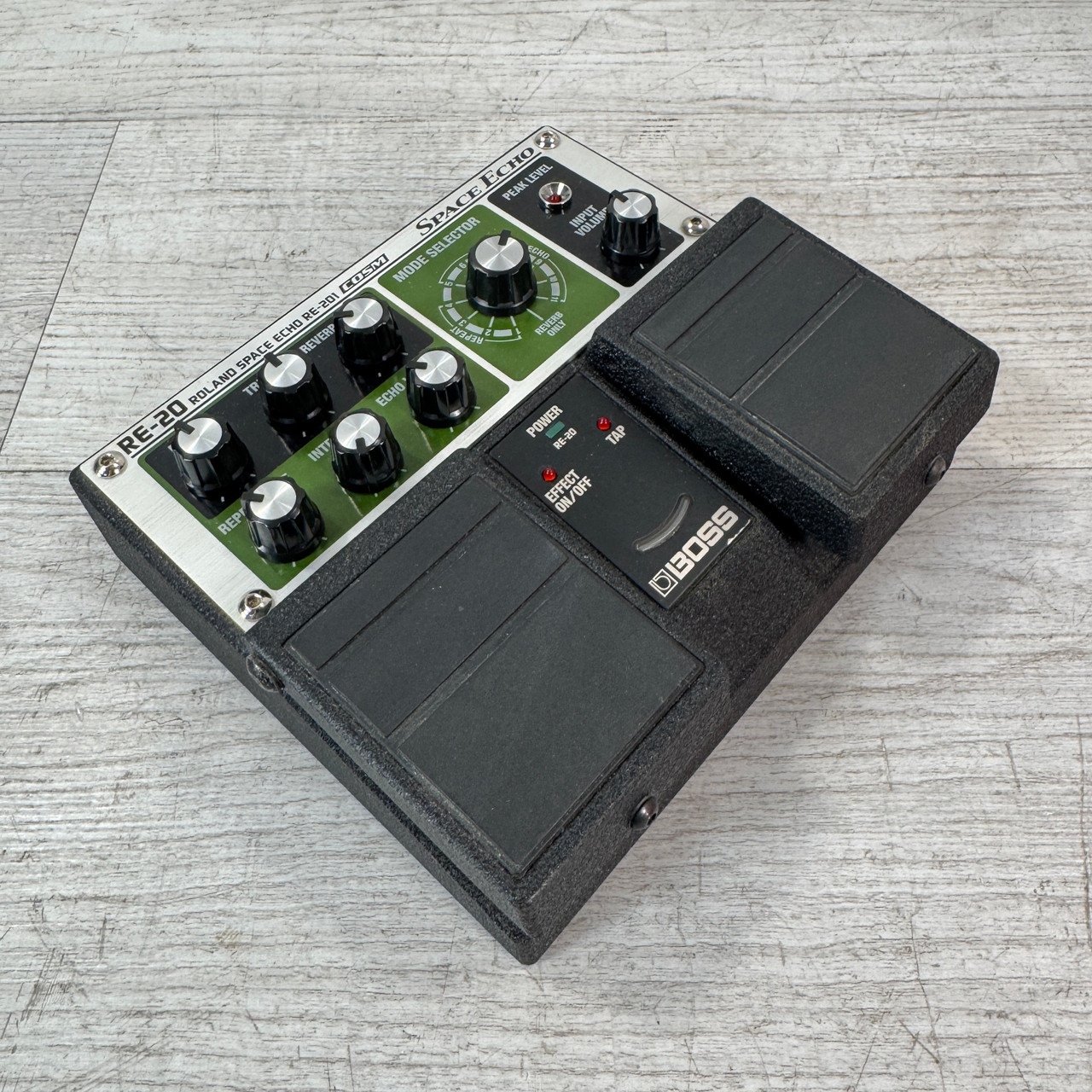 【美品】BOSS SPACE ECHO RE-20 Boss RE-20 Roland Space Echo Tape Echo Simulator Guitar
