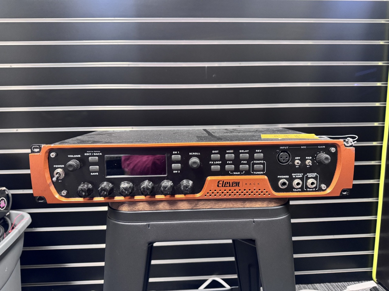 Used Avid ELEVEN RACK Rackmount Amp Modeling + FX