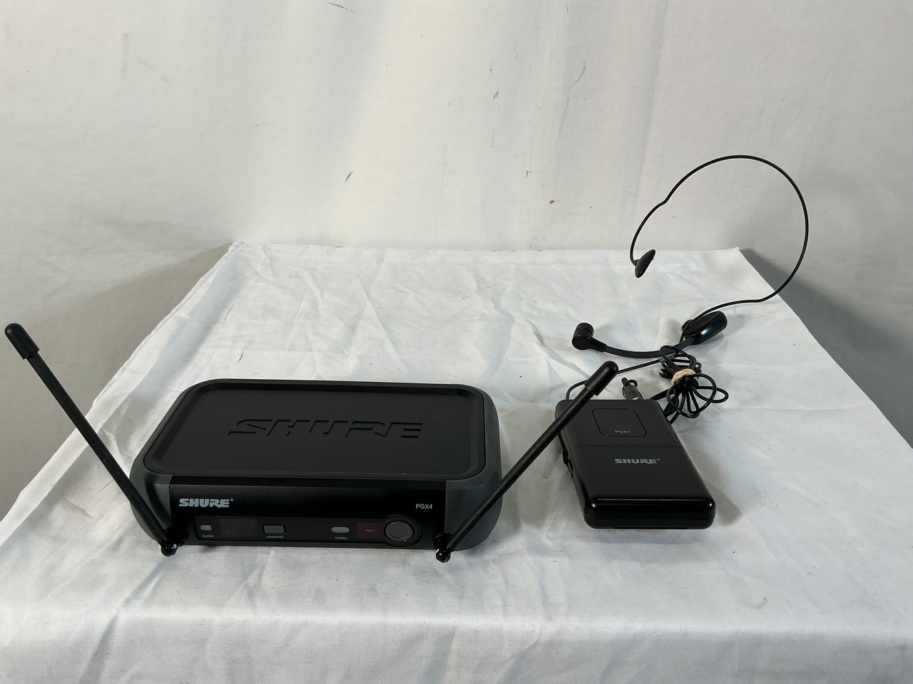 Used Shure PGX4 WIRELESS HEADSET Wireless Microphone