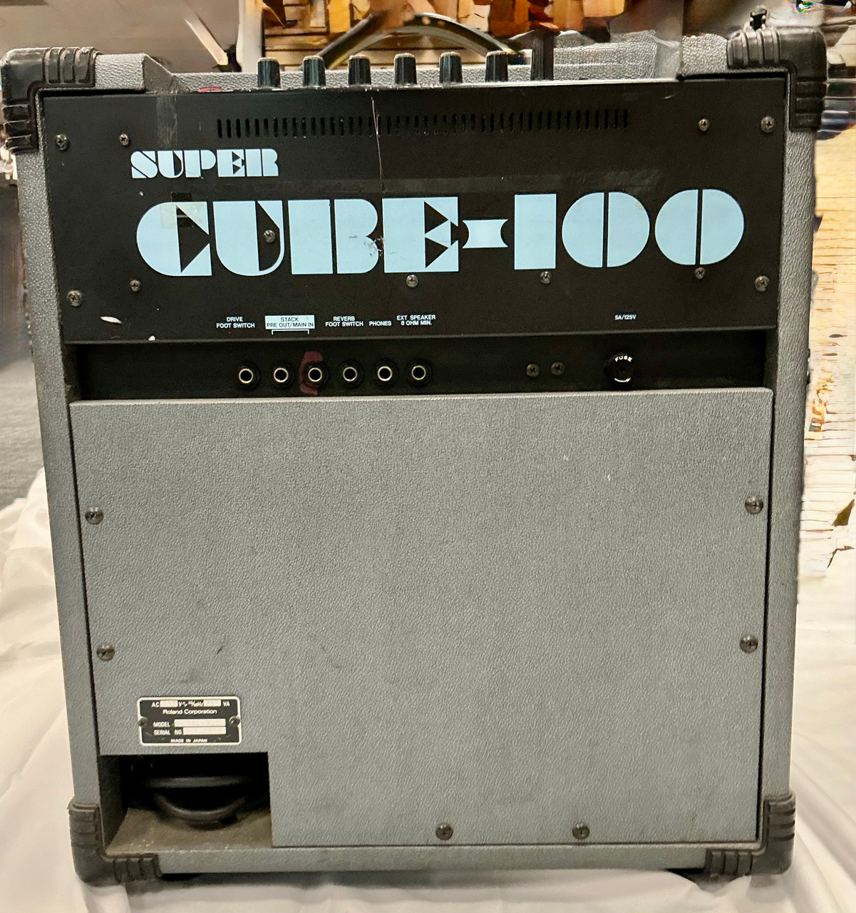 Used Roland SUPER CUBE-100 Solid State Guitar Combo