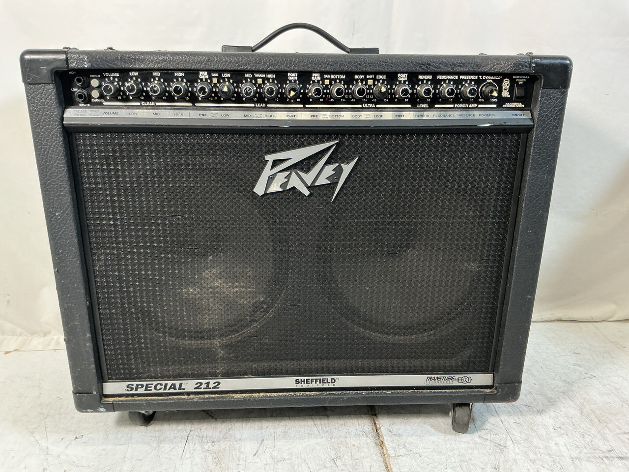 Used Peavey SPECIAL 212 2 x 12 Solid State Amplifier 2 x 12