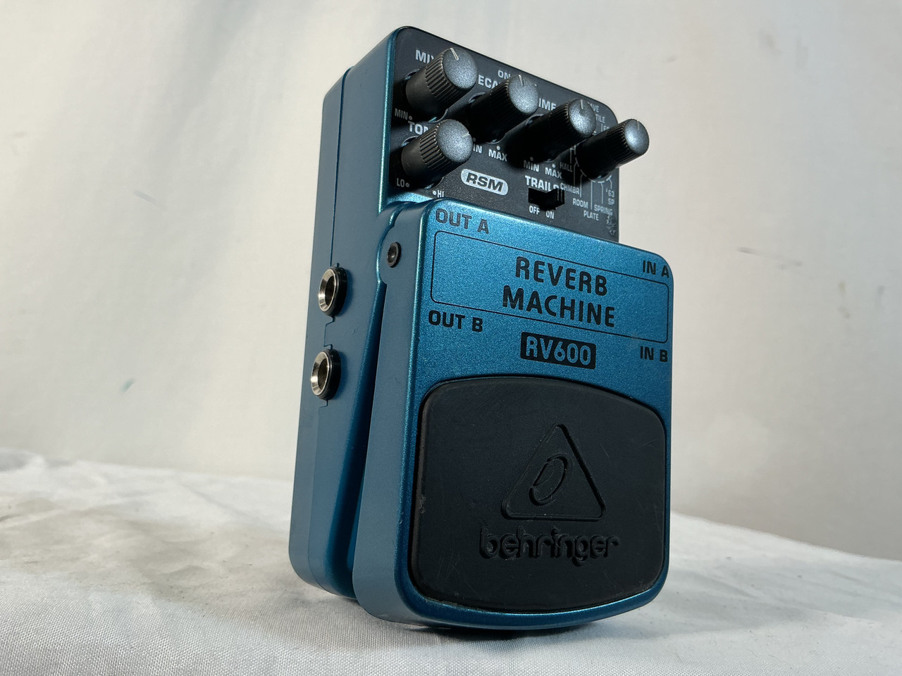 ギター Behringer RV600 REVERB MACHINE Behringer RV600 Reverb Machine Pedal | Sweetwater