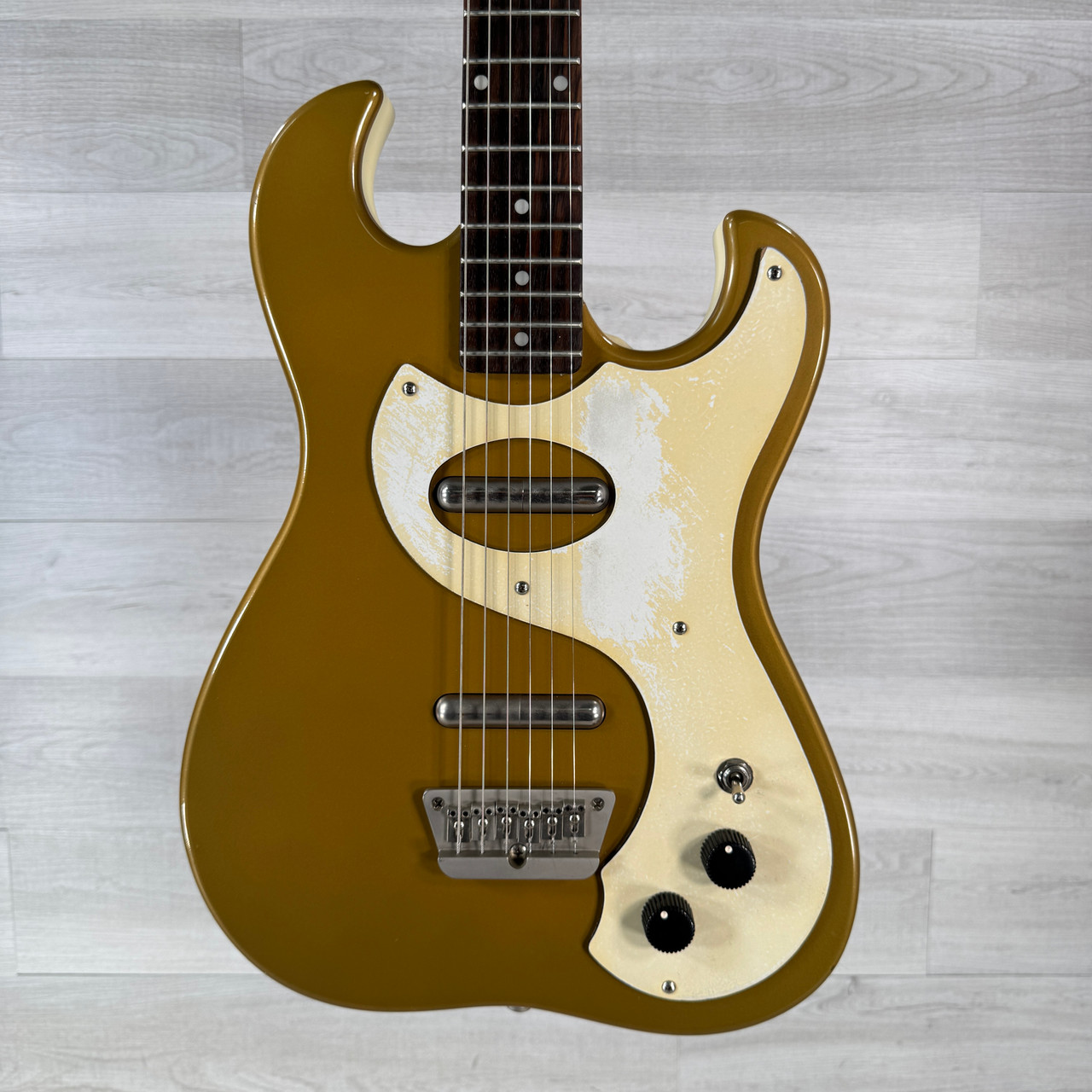 Used Danelectro The '63 Dano Reissue Electric Guitar - Gold