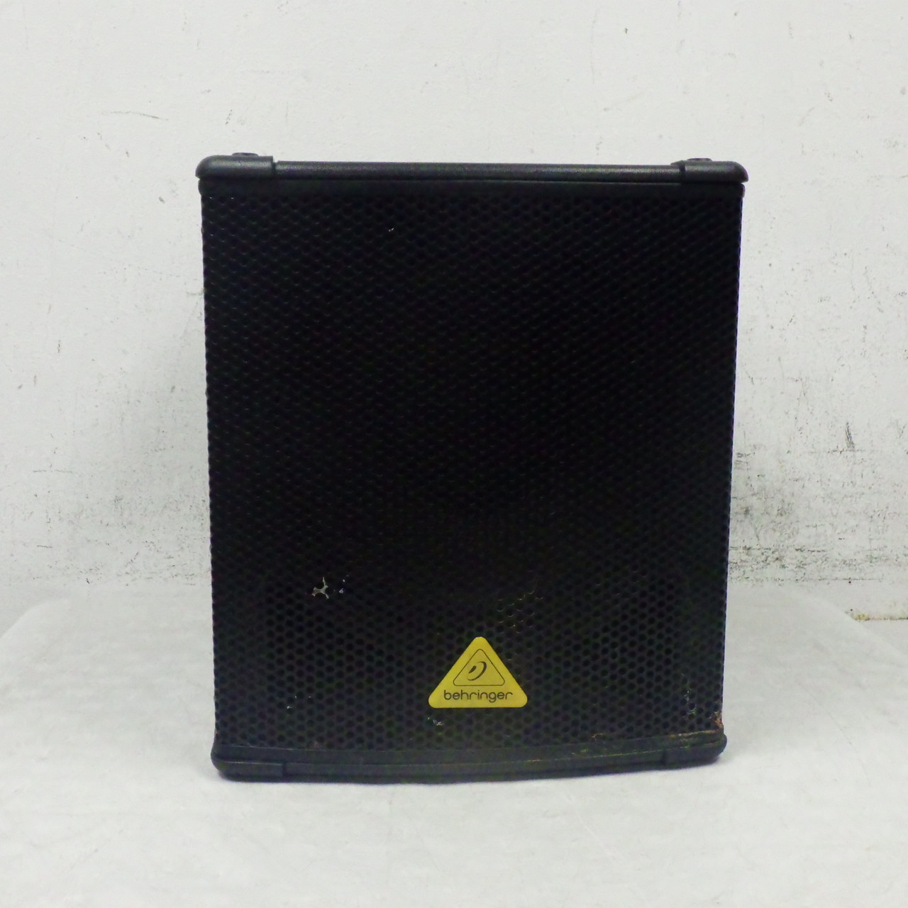 Used Behringer EUROLIVE B1200D-PRO Powered Sub