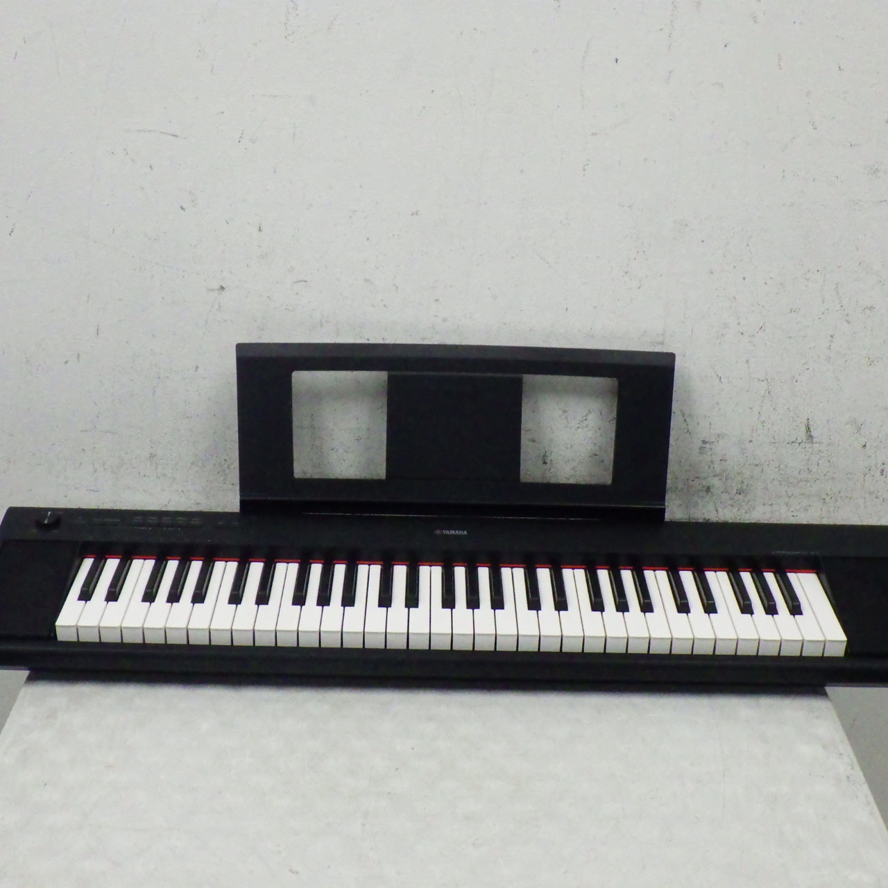 Used Yamaha NP-31 KEYBOARD WITH POWER 76-Key Keyboard 76-key