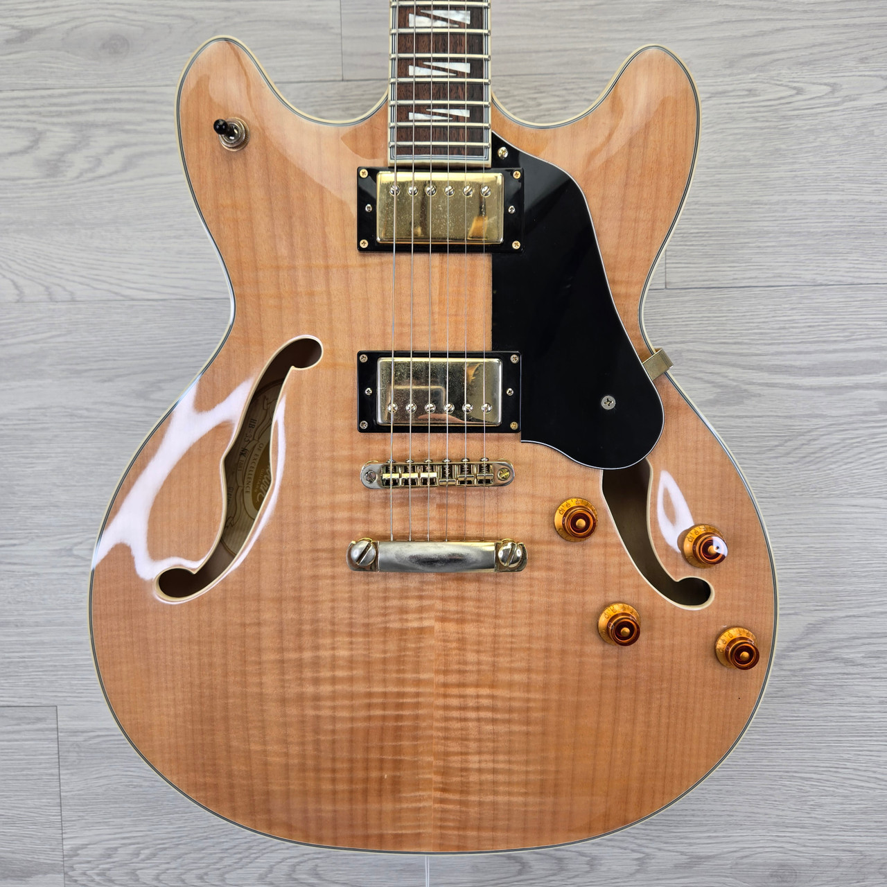 Used Washburn HB-35 NK Semi-Hollow Electric Guitar Natural 6-String