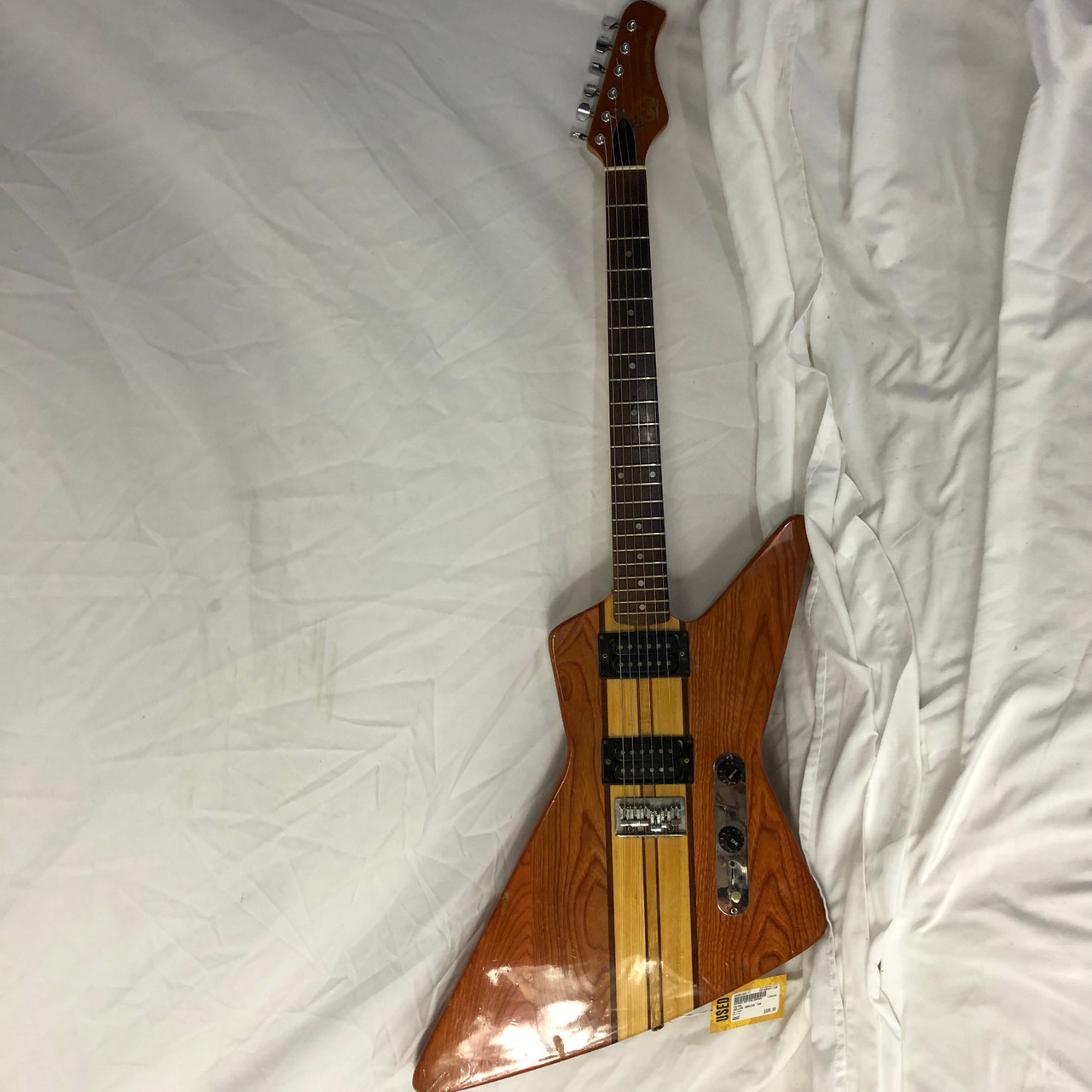 Used Hondo DELUXE SERIES 780 Vintage Pointy Electric Guitar Wood 6