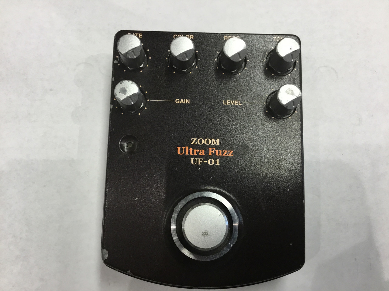 Used Zoom UF-01 FUZZ Vintage Distortion/Overdrive Pedal Used Zoom UF-01 FUZZ Vintage Distortion/Overdrive Pedal