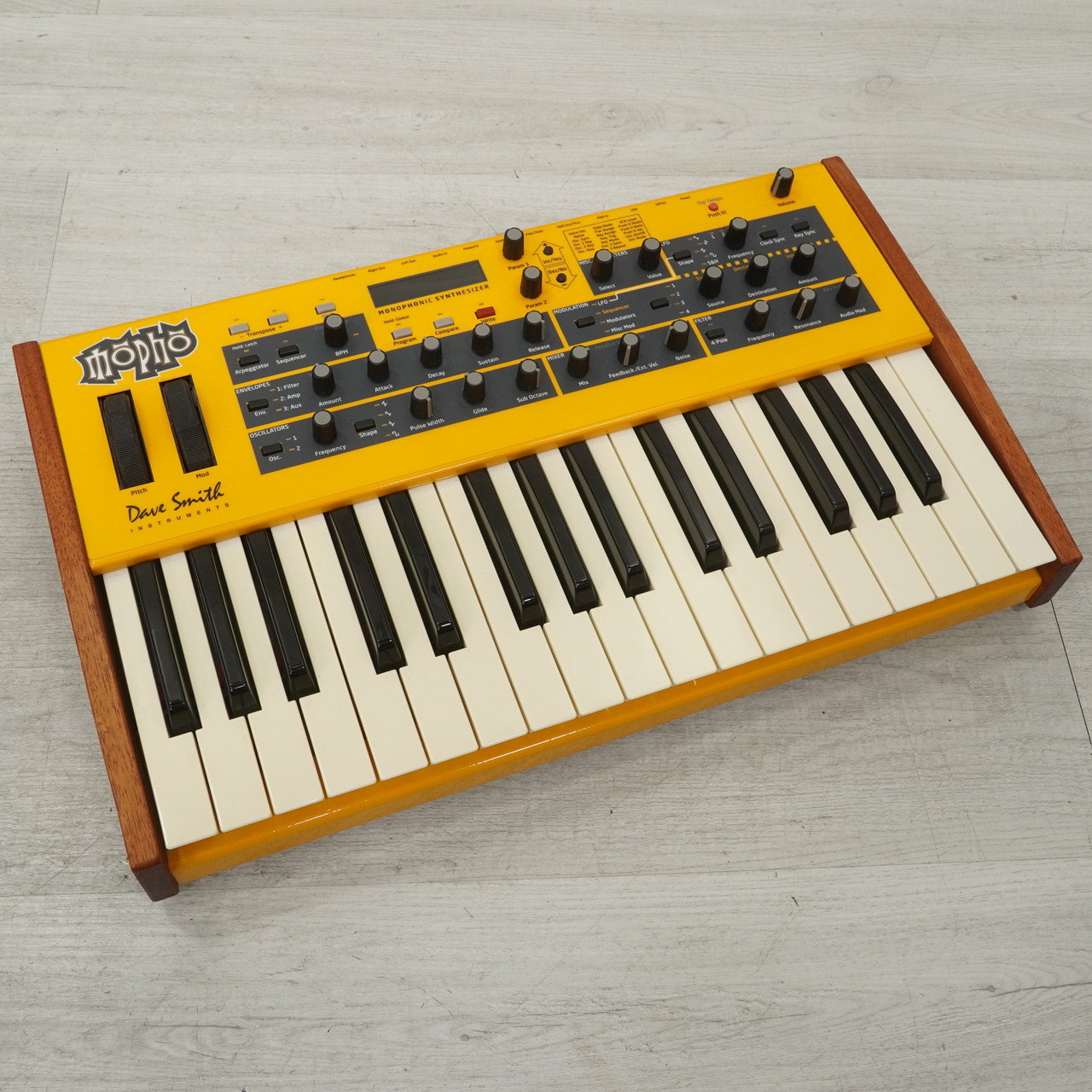 Used Dave Smith Mopho 49-key Synthesizer