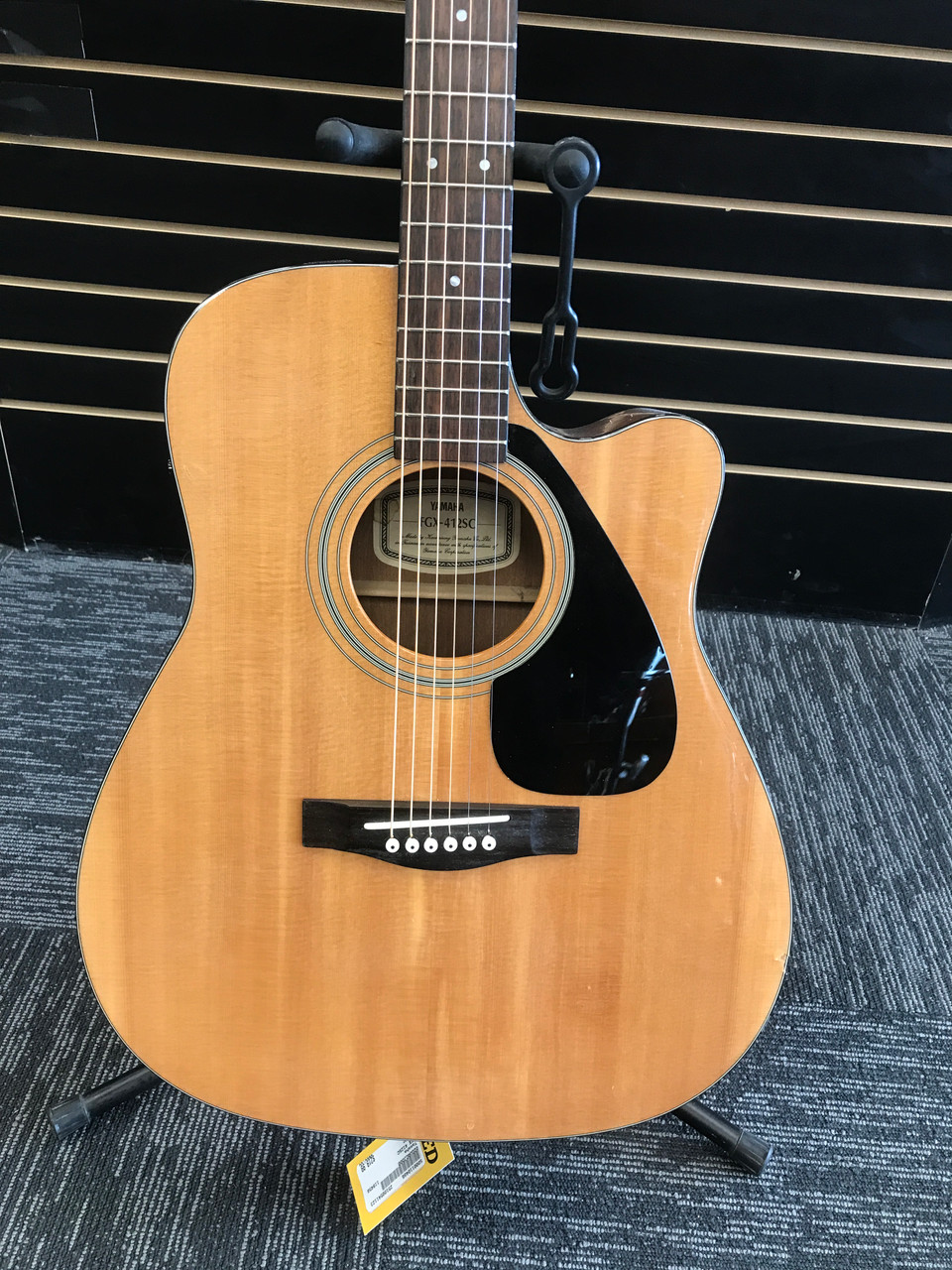 Used Yamaha FGX 412SC Laminate Top Acoustic Guitar Natural