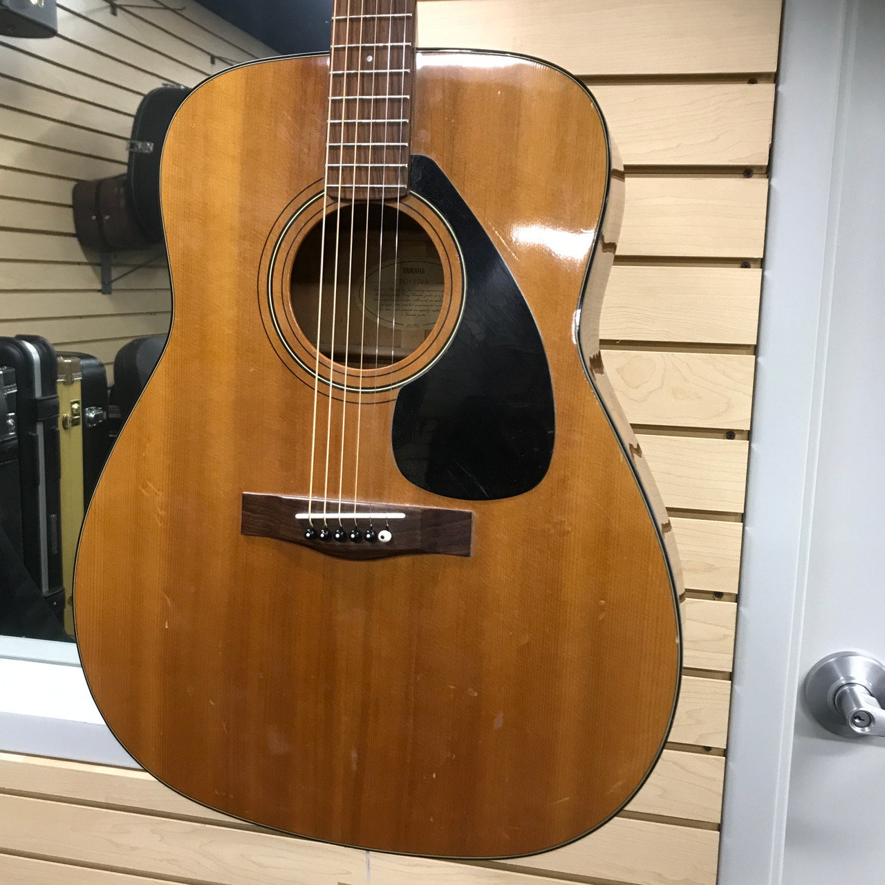 Used Yamaha FG-770S Vintage Solid Top Acoustic Guitar Natural Used Yamaha FG-770S Vintage Solid Top Acoustic Guitar Natural