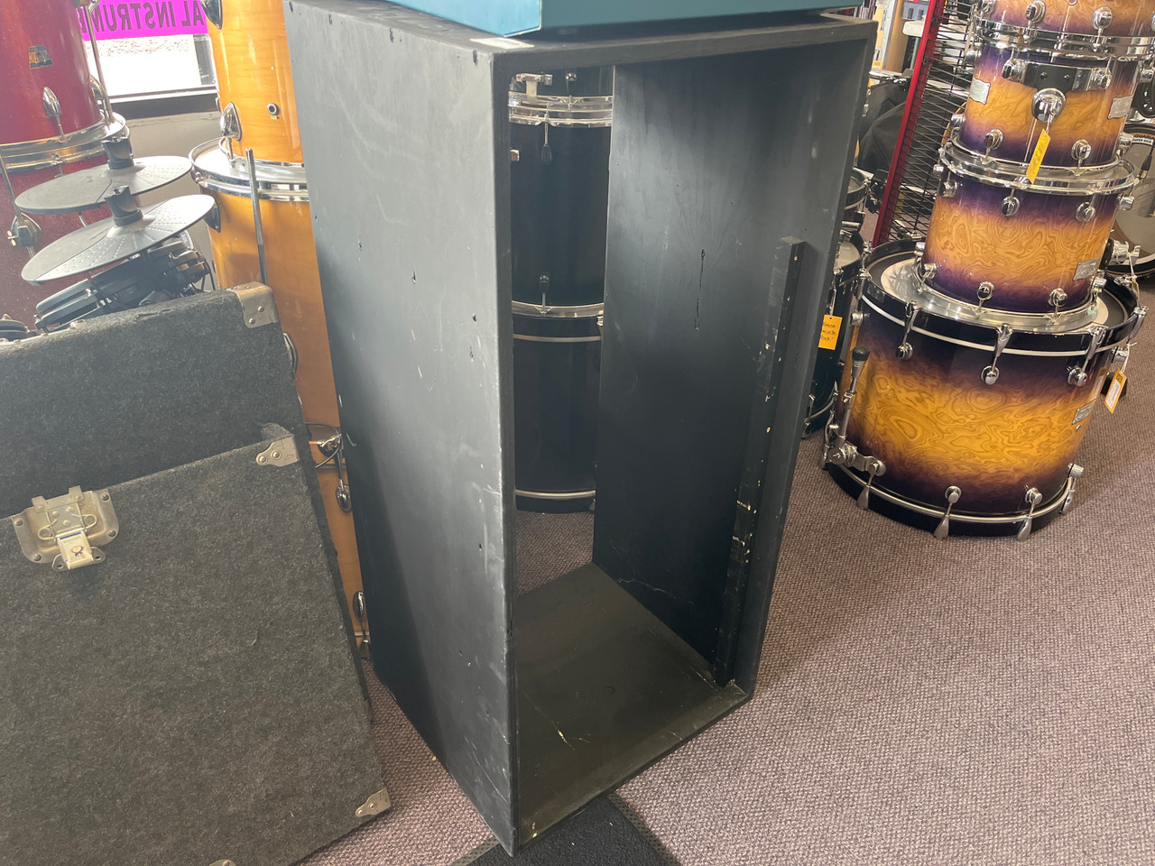 Used HANDMADE RACK 9-12 Space Rack