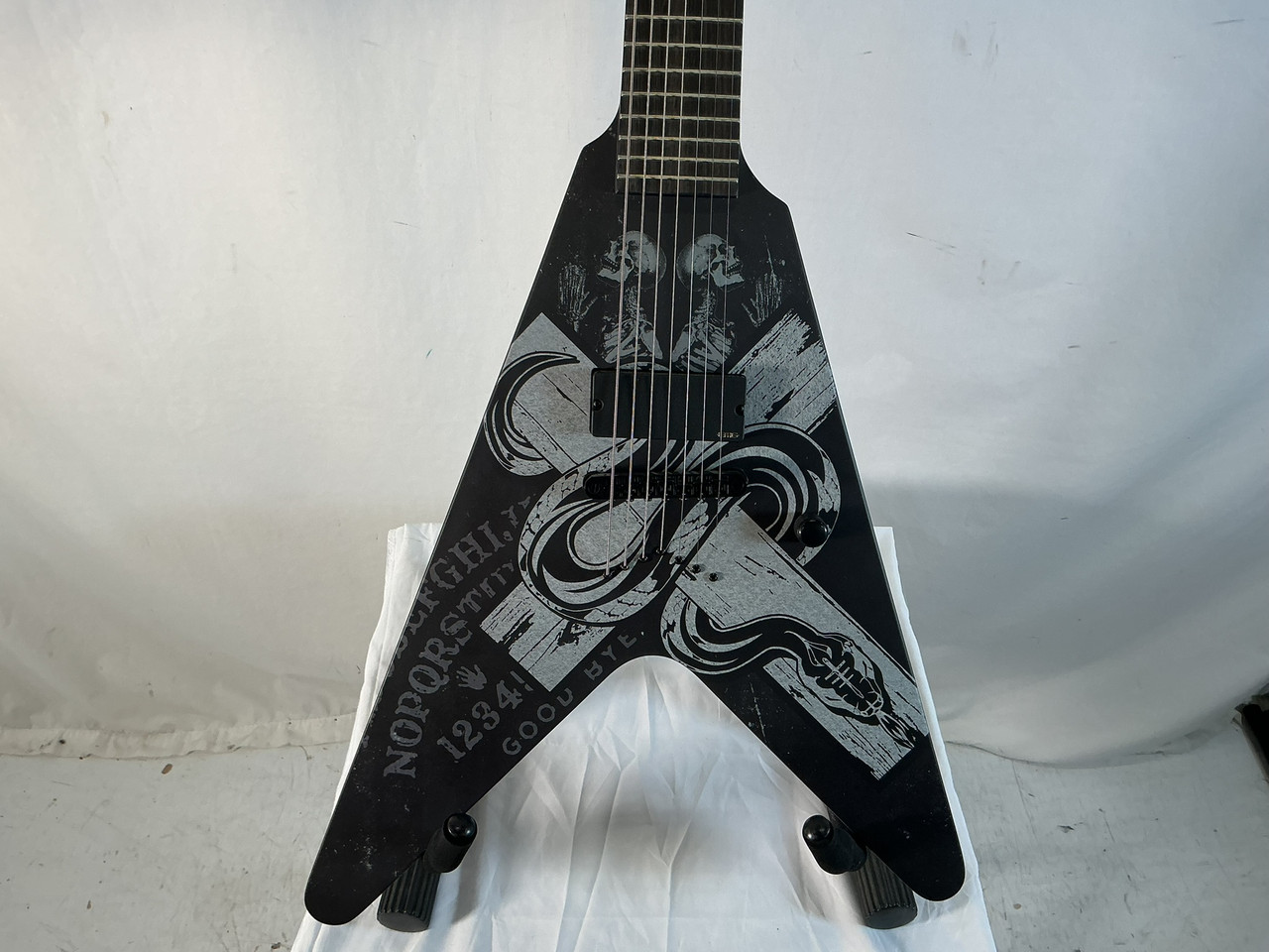 Used Schecter CHRIS HOWORTH V-7 BLACK Electric Guitar Black 6-String