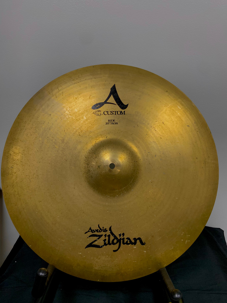 Used Zildjian 20 INCH A CUSTOM RIDE CYMBAL Vintage Ride Used Zildjian 20 INCH A CUSTOM RIDE CYMBAL Vintage Ride