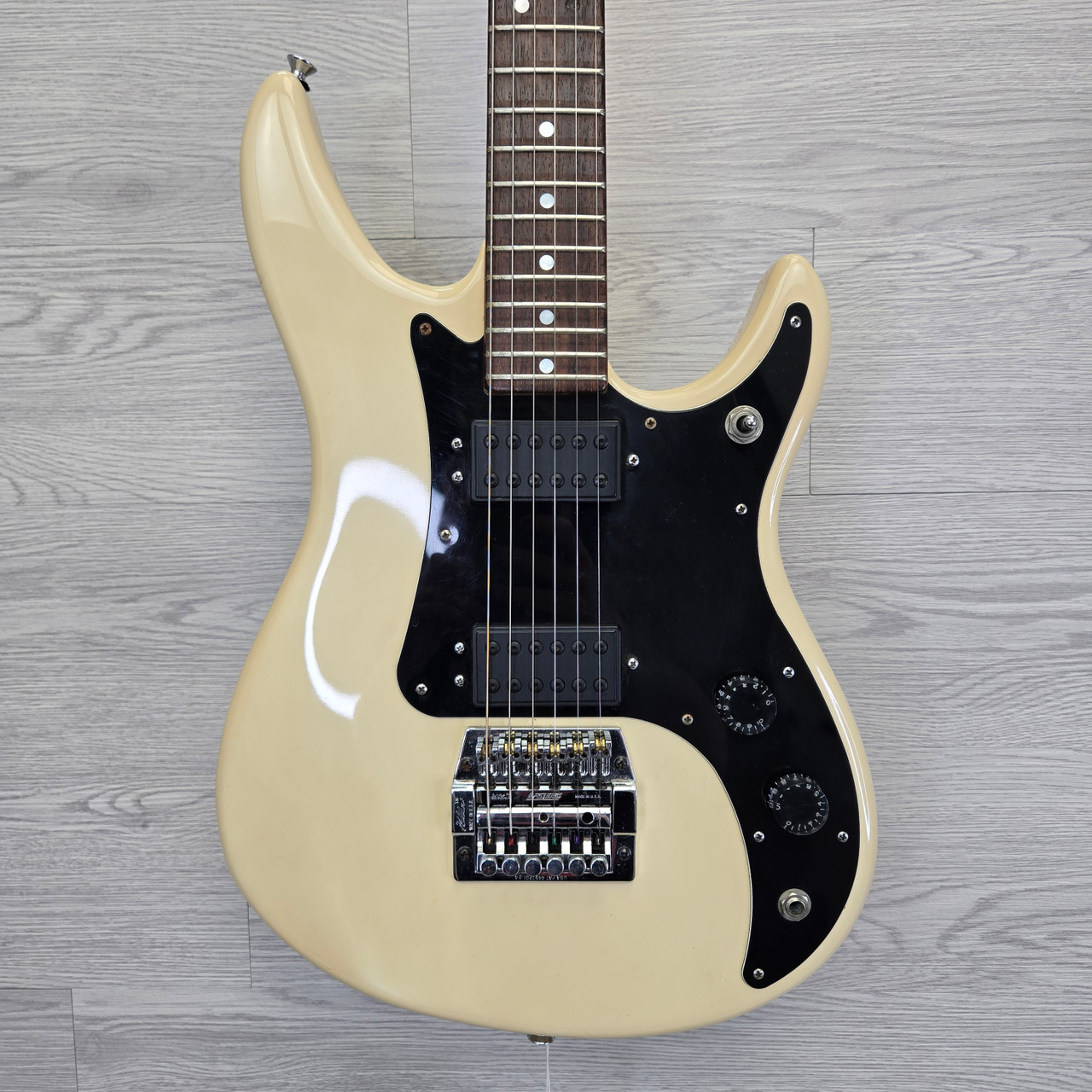 Used Peavey Predator Kahler 80s Super S Electric Guitar White 6-String