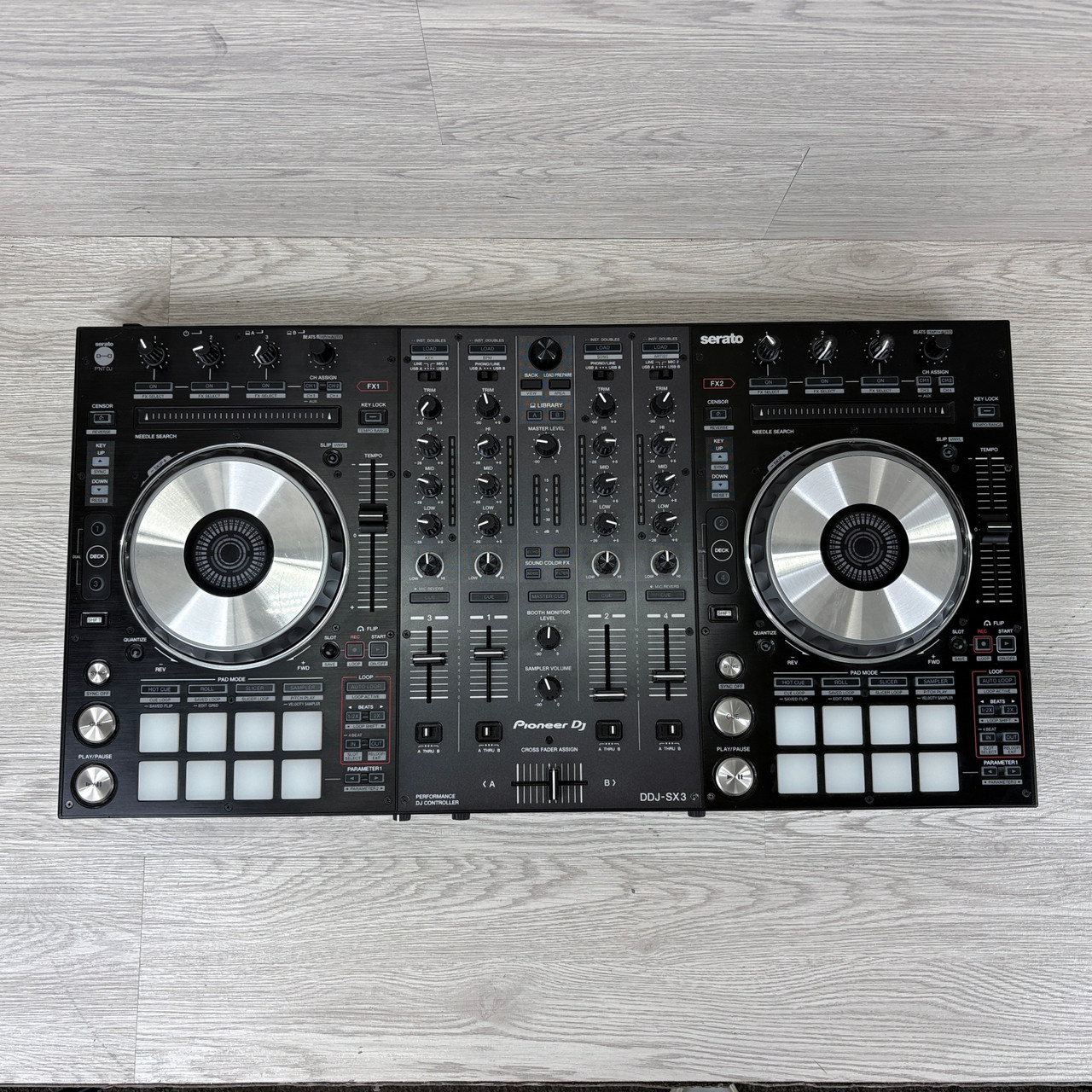 Used Pioneer DDJ-SX3 W/CASE Turntable