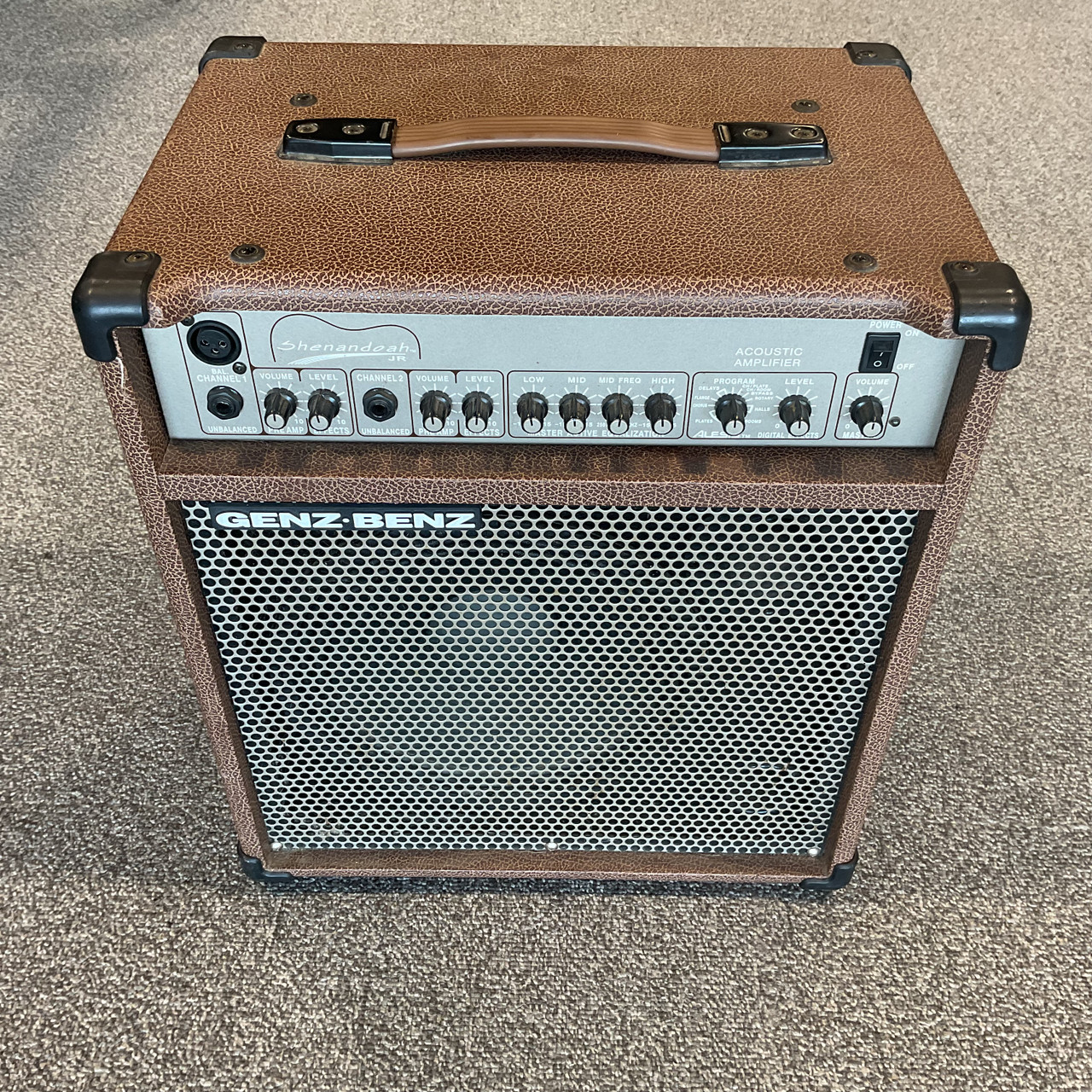 Used GENZ BENZ SHENANDOAH JR Acoustic Solid State Amplifier